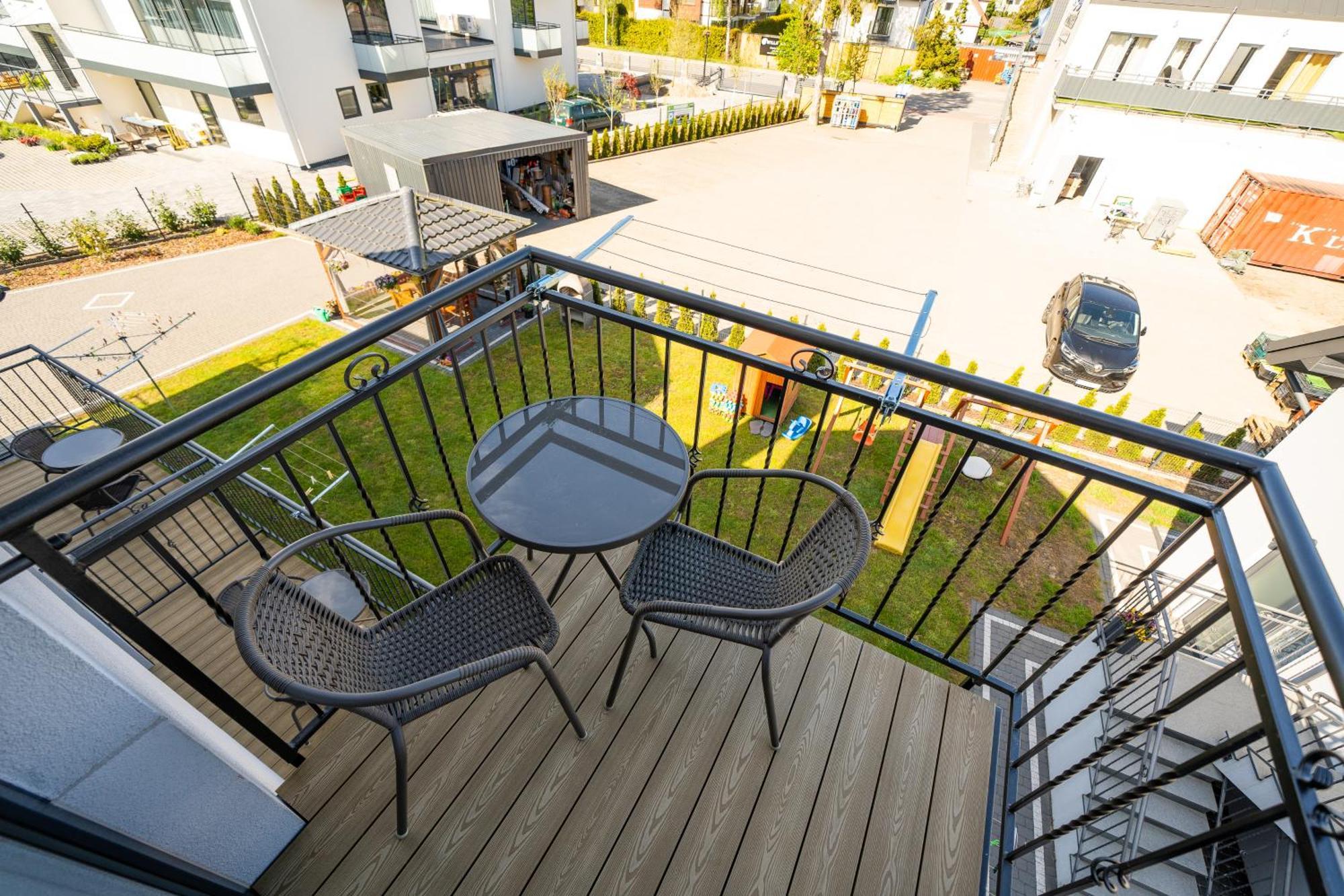 Magnolia Pokoje I Apartamenty Debki Exterior photo